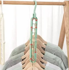 5 Pcs Closet Space Saving Clothes Hanger +  Snap Deal.