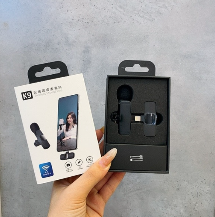 Microphones Rwanda 2 in 1 Wireless Recording Microphone + Snap Deal.